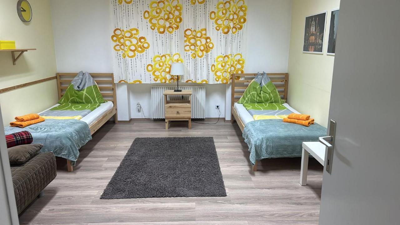 Budget Studio Near Prater Vienna Esterno foto