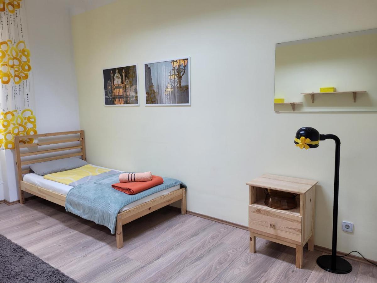 Budget Studio Near Prater Vienna Esterno foto