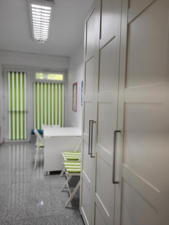 Budget Studio Near Prater Vienna Esterno foto